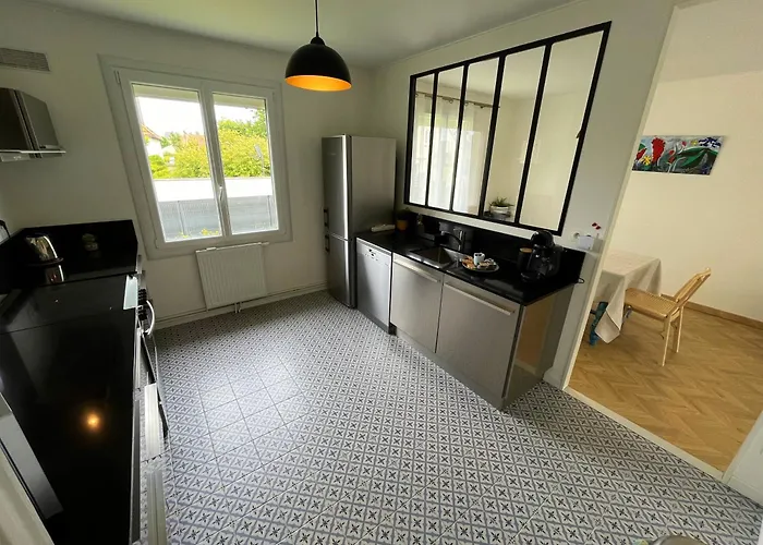 à 12 Min à Pied De La Et 5 Min Du Centre De Casa vacanze *